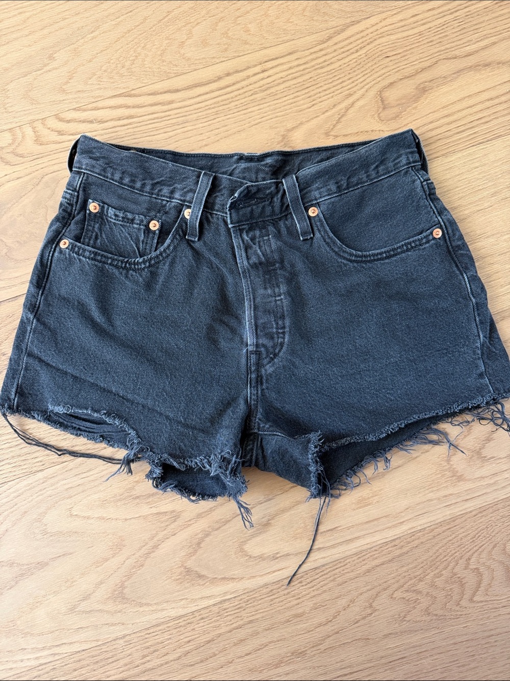 Levi’s cut off Jean shorts